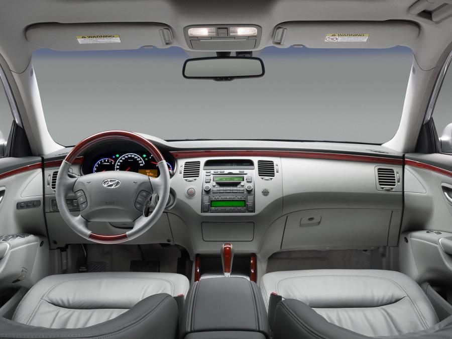  Hyundai Grandeur V6 2005 года  (фото 15 из 41)